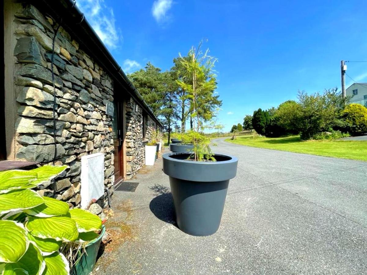 Chalet Lune Nestled Between District And Yorkshire Dales *