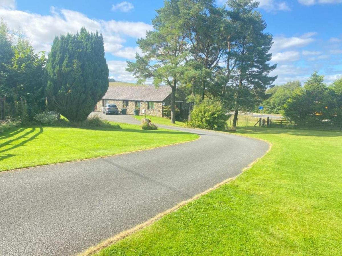 Chalet Lune Nestled Between District And Yorkshire Dales *