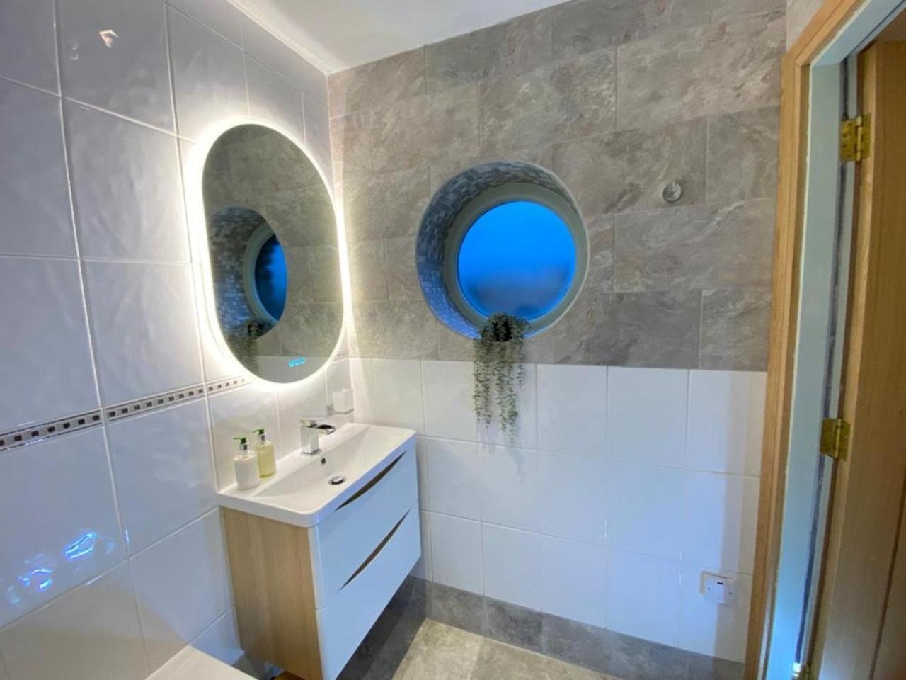 Lune Nestled Between District And Yorkshire Dales Chalet